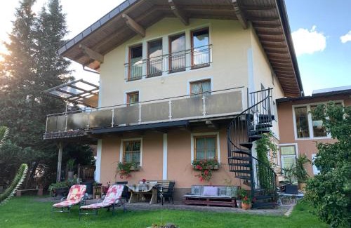 Muhlbach im Pinzgau Apartment | Highly Rated Appartement Brandner - Pet and Child Friendly