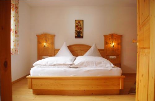 Sankt Anton am Arlberg Apartment | Exceptional Family Retreat at Appartement Ilse - Rated 10/10