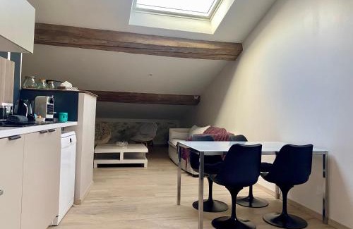 Perica - Village Apartment | Appartement atypique centre village