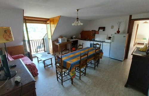 Lescun Apartment | Cozy 2nd Floor Apartment in Central Lescun