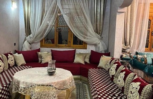 Meknes Apartment | Serene Retreat: Family-Friendly Appartement au Calme