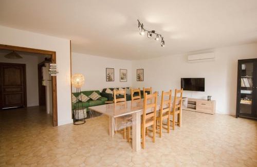 Cherisey Apartment | Appartement, Au Chant Des Oiseaux