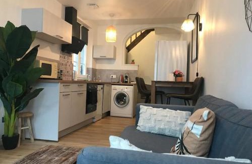 Tonnerre Apartment | Cozy Apartment in the Heart of Tonnerre's Vineyards