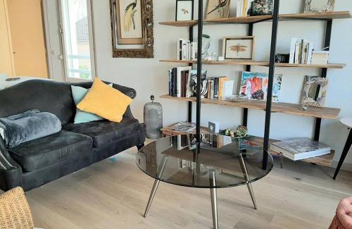 Chateau Apartment | Relaxing Apartment by the Castle Lake - Rated 9.3/10