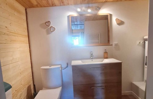 Sollieres-Sardieres Apartment | Highly Rated Appartement Au Petit Bonheur with Spa & Breakfast