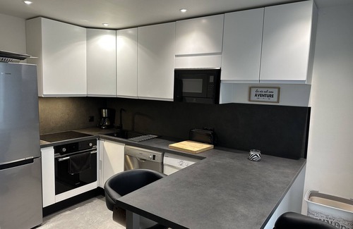Quartier du Petit-Montrouge Apartment | Ideal Appartement aux Portes de Paris with Pool and Spa