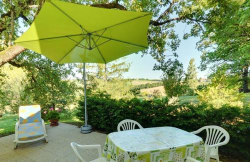 Montpezat-de-Quercy Apartment | Cozy Montpezat de Quercy Apartment with Private Pool