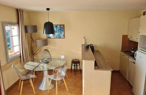 Arcangues Apartment | Relaxing Apartment with Pool on Arcangues Golf Course