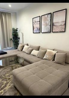 Vorst Apartment | Appartement avec terrasse privée et garage rez de chaussée lumineux