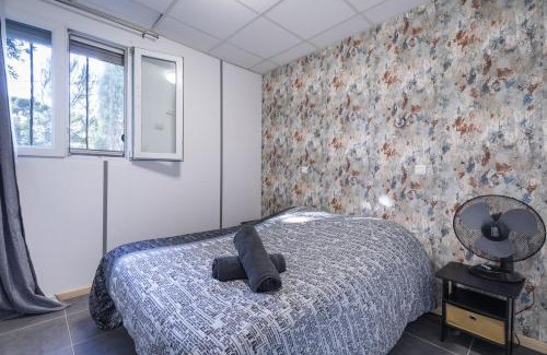 La Garde Apartment | Cozy Apartment with Terrace - Family-Friendly Getaway