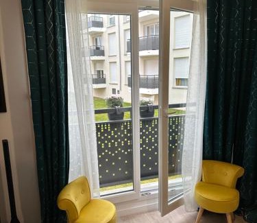Meaux Apartment | Explore Paris from PKN MEAUX: Garden View & Private Parking