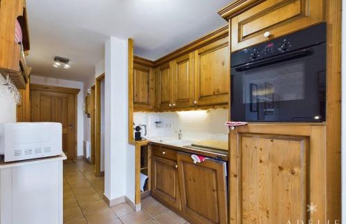Les Eucherts Apartment | Cozy 3-Star Apartment with Free WiFi & Great Views