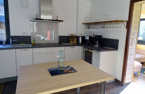 Ax-les-Thermes Apartment | Spacious Appartement Ax Trois Domaines for 14 Guests