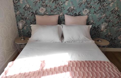 Theize Bed & Breakfast | Family-Friendly Appartement Bagnols - Highly Rated Stay