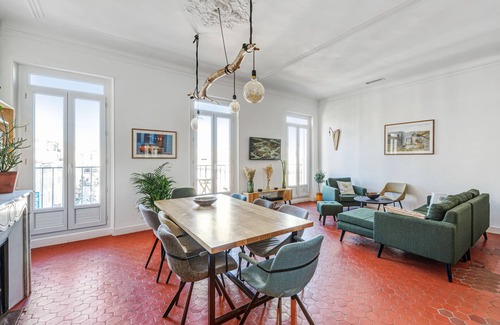 Opera Apartment | Tranquil Appartement Ballard - Welkeys with Oceanfront Views