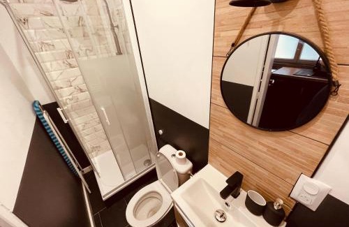 Centre Ville Rive Gauche Apartment | Exceptional Appartement Balneo The Notebook with Hot Tub