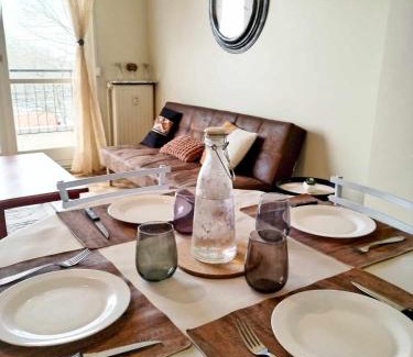Roubaix Apartment | Convenient Appartement Barbieux - Near Lille, Pet Friendly Stay