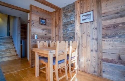 Cognet Apartment | Scenic Apartment Overlooking Alpe d'Huez - Welkeys Escape