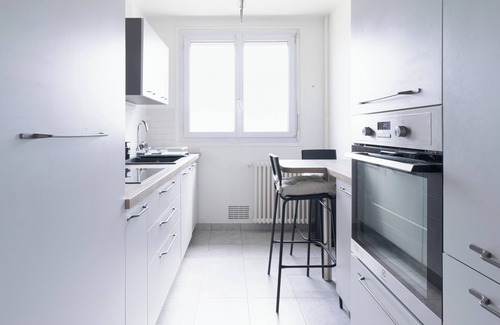 Beauvais Apartment | Cozy Appartement Beauvais with Spa & Breakfast Amenities