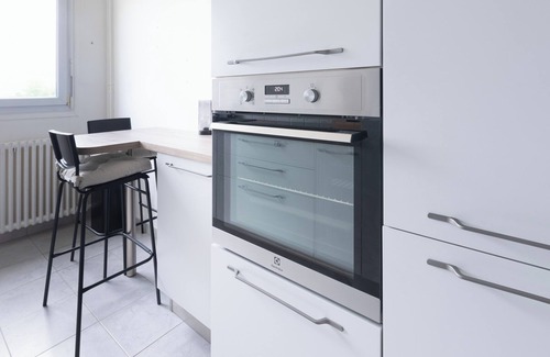 Beauvais Apartment | Cozy Appartement Beauvais with Spa & Breakfast Amenities
