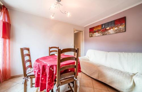 Bernex Apartment | Comfortable Appartement Bernex for 3 - Family Friendly Stay