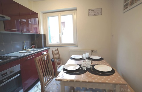 Issoire Apartment | Cozy Appartement Bien-être Issoire - Pet & Child Friendly