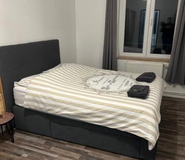 Orival Apartment | Riverside Apartment Ideal for Families Near Seine