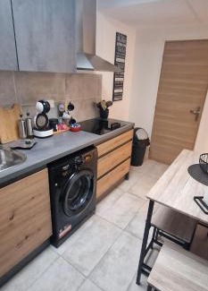 Douai Apartment | Cozy Apartment Near Douai with Breakfast & Family-Friendly Amenities