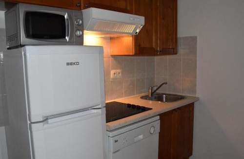 Pralognan-la-Vanoise Apartment | Cozy Apartment with Pool Near Center & Cable Car Access