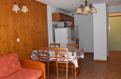 Pralognan-la-Vanoise Apartment | Cozy Apartment with Pool Near Center & Cable Car Access