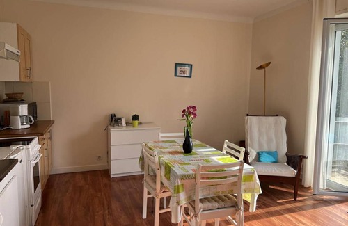 Cambo-les-Bains Apartment | Guest Rated 10/10: Appartement Cambo-les-Bains Awaits