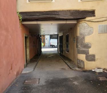 Secteur 2 Apartment | Appartement center city & parking gratuit