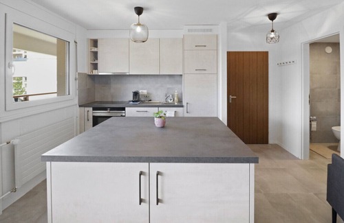 Noes Apartment | Central Comfort: 10/10 Rated Family-Friendly Apartment
