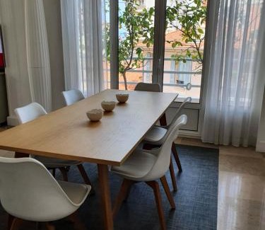Les Fleurs Apartment | Prime City Center Apartment in Carré d'Or - 9.6/10 Rated