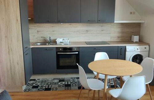 Crozon Apartment | Central Downtown Apartment - Rated 9/10 & Child Friendly