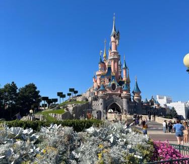 Chessy Apartment | Family Getaway Near Disneyland Paris & Val d'Europe