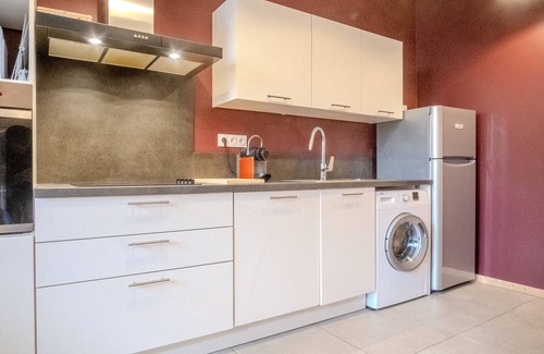 Huez-en-Oisans Apartment | Pet-Friendly Appartement Champalerme with Spa & Breakfast