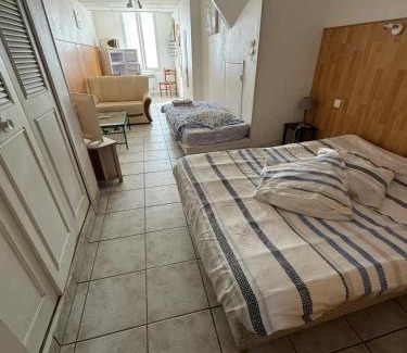 Neris-les-Bains Apartment | Pet-Friendly Apartment in Neris les Bains with Private Garden