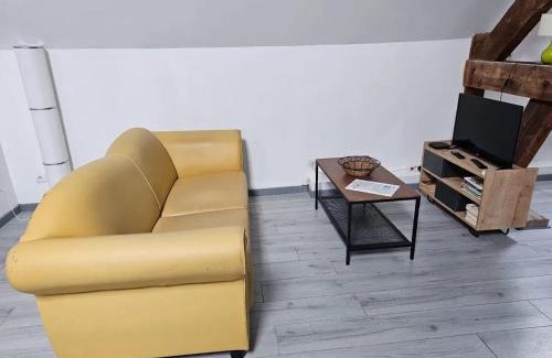 Beaugency Apartment | Modern Apartment in Beaugency with Child-Friendly Amenities