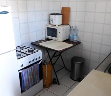 Saint-Denis Apartment | City View One-Bedroom Apartment in Saint Denis with WiFi