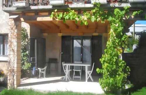 Selonnet Apartment | Stylish One-Bedroom Apartment with Pool in Selonnet