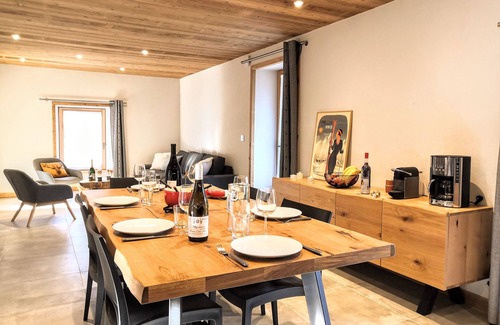 Samoens Apartment | Enjoy a Cozy Stay at Appartement Chez Léon with Garden