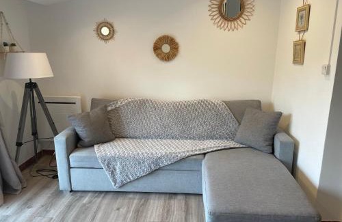 La Faviere Apartment | Oceanfront Appartement Bord de Mer La Faviere - 8.6 Rated