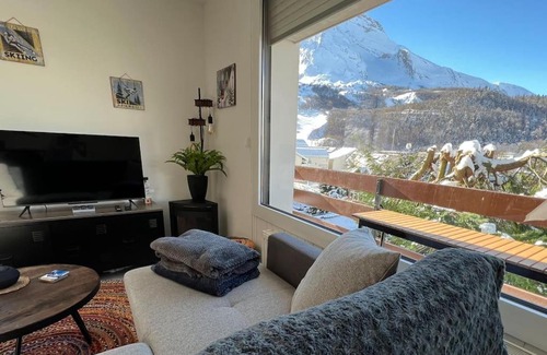 Eaux-Bonnes Apartment | Cozy 2-Bedroom Apartment - Guest Rated 9.9/10