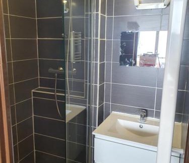 Manigod Apartment | Cozy Combes Blanche 2: Pet-Friendly Family Retreat