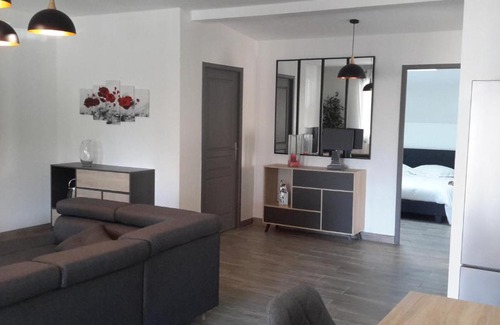 Chalette-sur-Loing Apartment | Child-Friendly Comfort at Appartement Confort Chez Isa