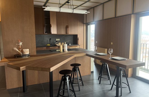 Grand Lyon Apartment | Stylish Appartement Confluence for 6 with Breakfast Included
