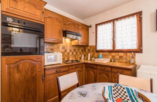 Banyuls-sur-Mer Apartment | Beautiful One-Bedroom Apartment in Banyuls with Pool