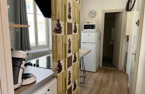 Neris-les-Bains Apartment | Comfortable Apartment in Neris les Bains with Free Parking