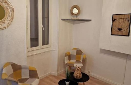 Saint-Mathieu Apartment | Cozy Appartement with WiFi, Near the Palace of Kings